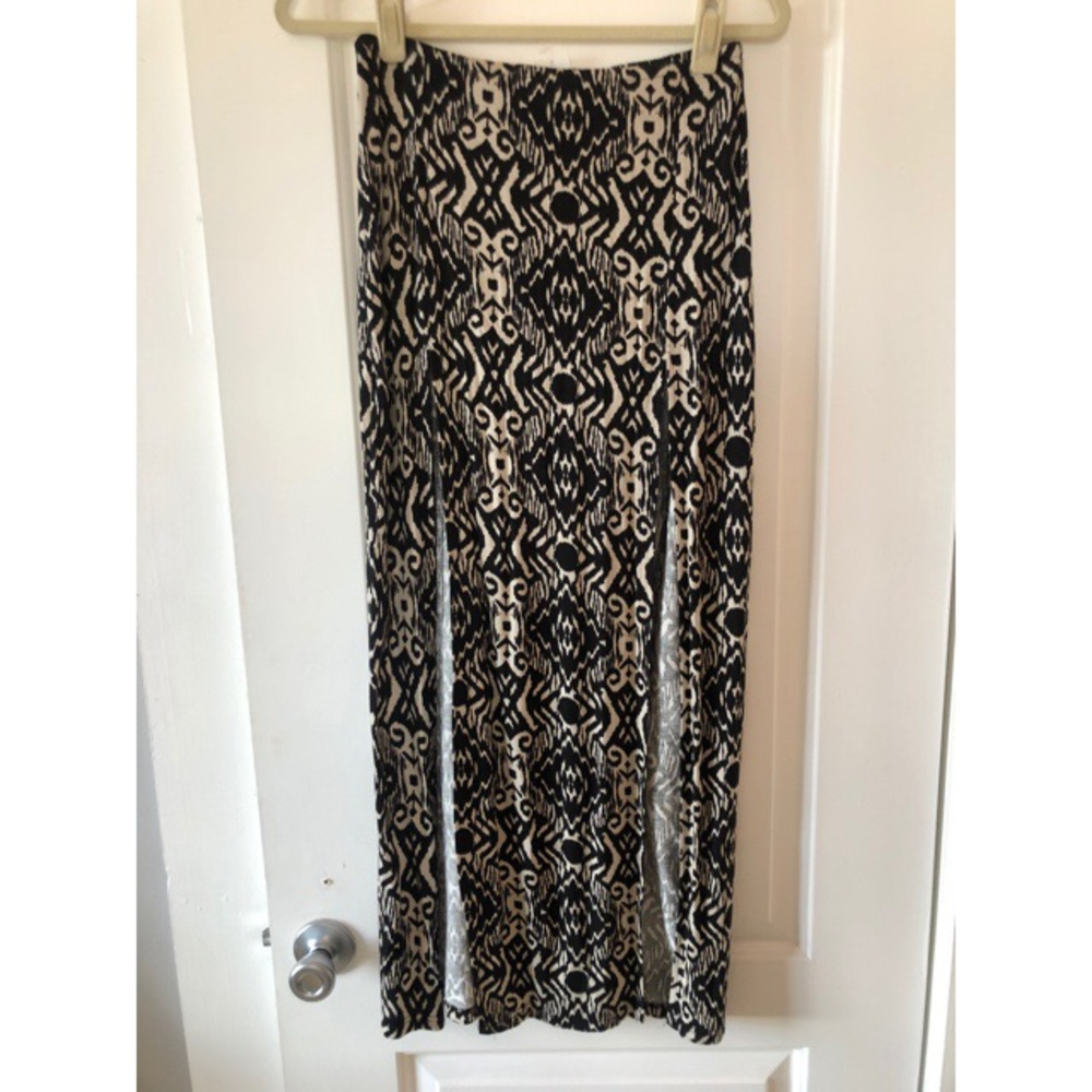 Maxi skirt